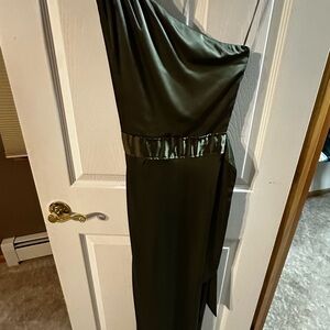 Nicole Miller Elegant One-Shoulder Green Dress